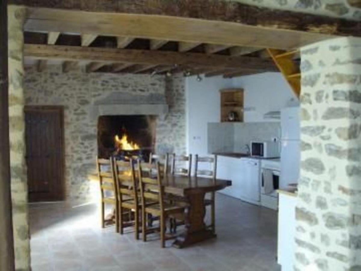 Gîte Saint-Léonard-des-Bois, 5 pièces, 7 personnes - FR-1-410-179 Exterior foto