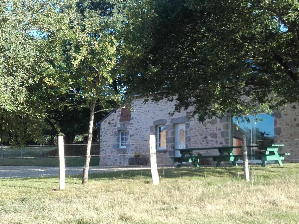 Gîte Saint-Léonard-des-Bois, 5 pièces, 7 personnes - FR-1-410-179 Exterior foto