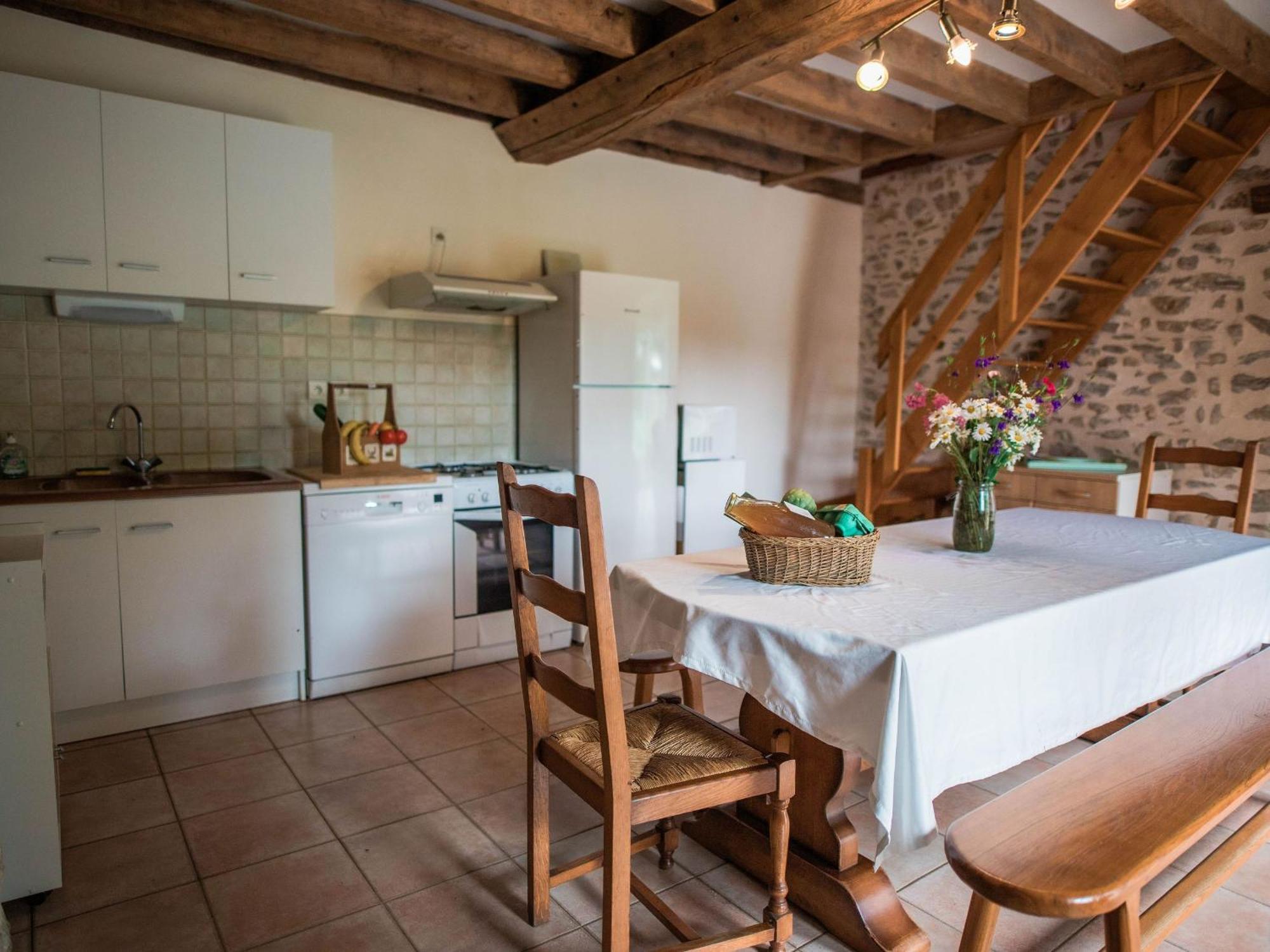 Gîte Saint-Léonard-des-Bois, 5 pièces, 7 personnes - FR-1-410-179 Exterior foto